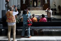 Brygge, Michelangelos Madonna med Jesusbarnet