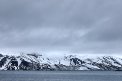 Deception Island, inne I kalderan