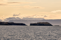 Gryningsljus över Isfjorden